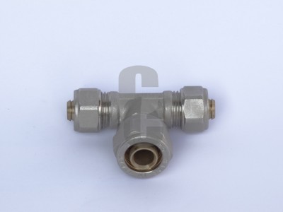 Адаптор троен ф16х20х16                                                                                                                                                                                                                                                                                     